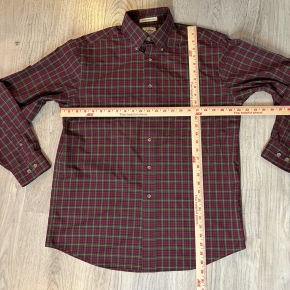 LL Bean Shirt Mens Medium Reg Red Checkered Long Sleeve Button Up Wrinkle Free - Picture 2 of 6